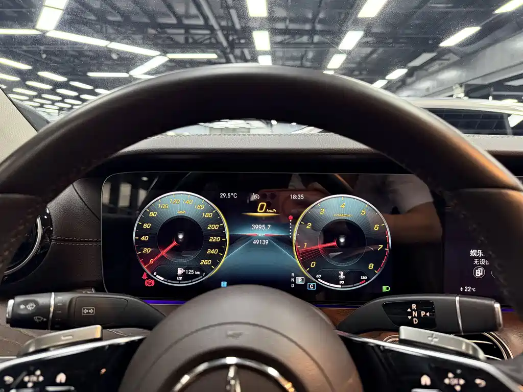 MERCEDES-BENZ E CLASS