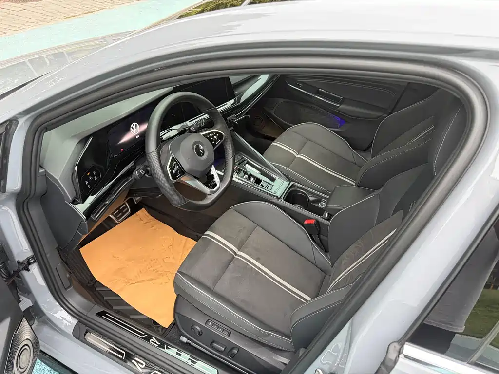 Volkswagen Golf — миниатюра 9