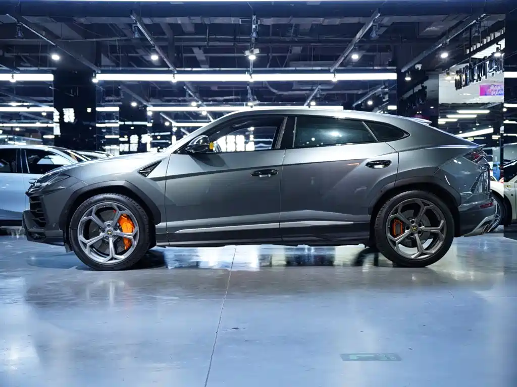 Lamborghini Urus — миниатюра 10