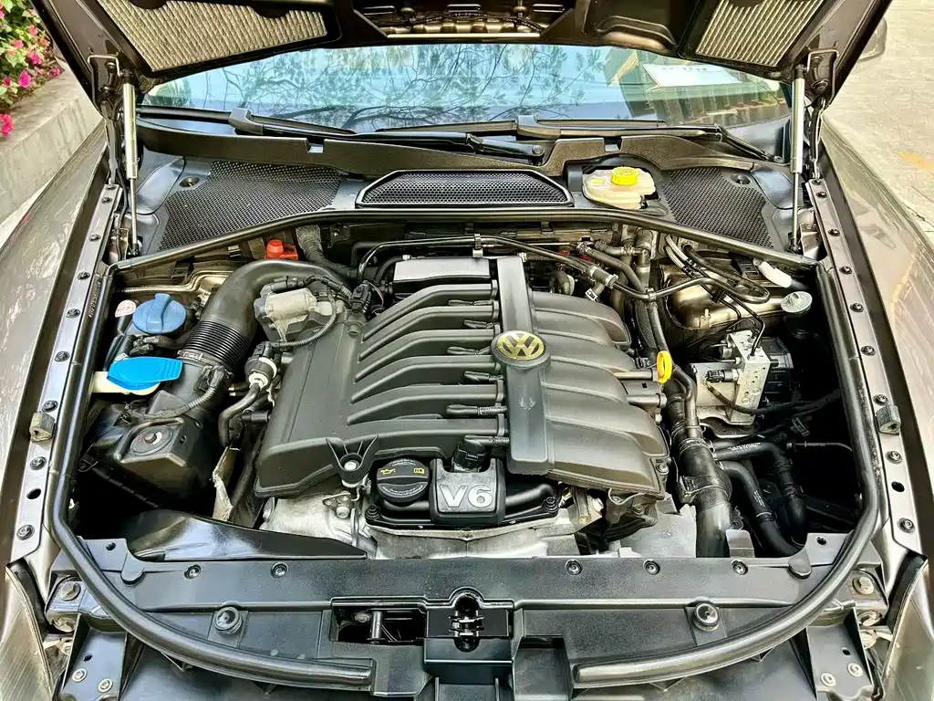 Volkswagen Phaeton — миниатюра 7