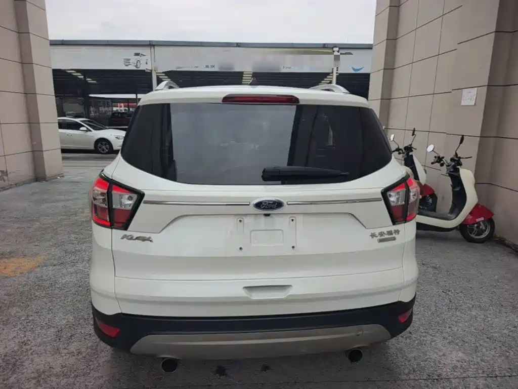 Ford Kuga — миниатюра 6