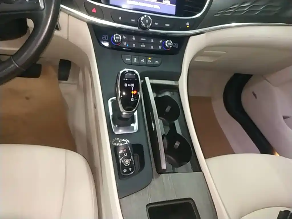 Buick LaCrosse — миниатюра 14