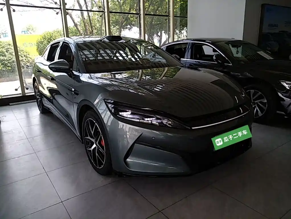 BYD Хань Ли — миниатюра 4
