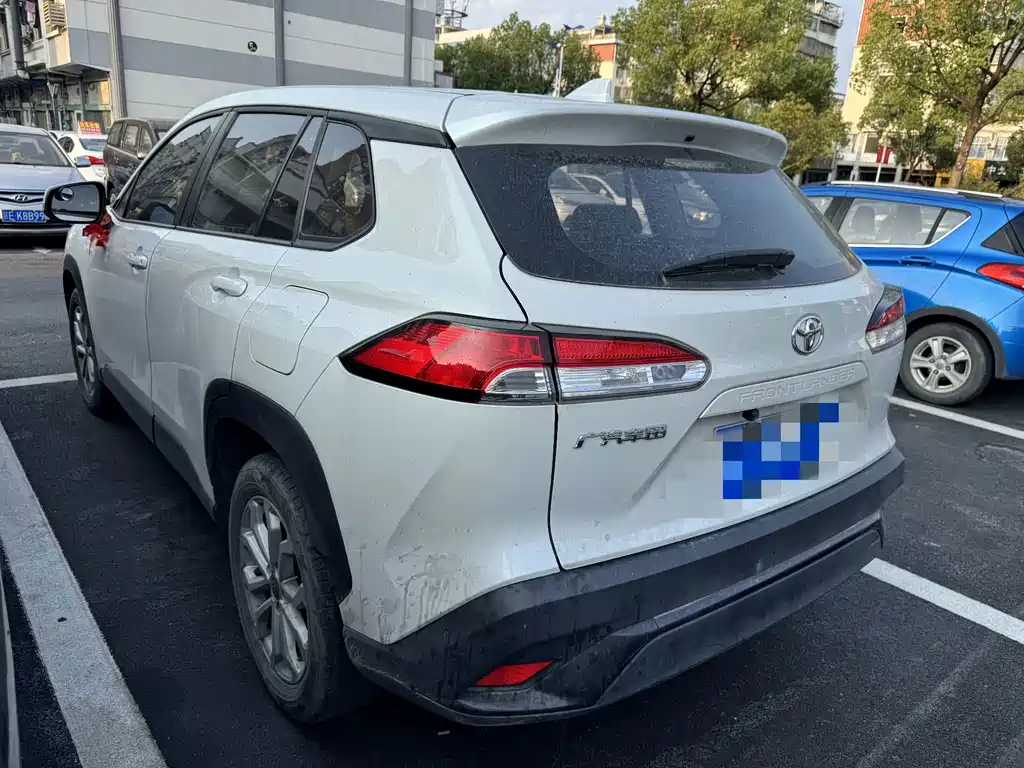 Toyota Frontlander — миниатюра 10