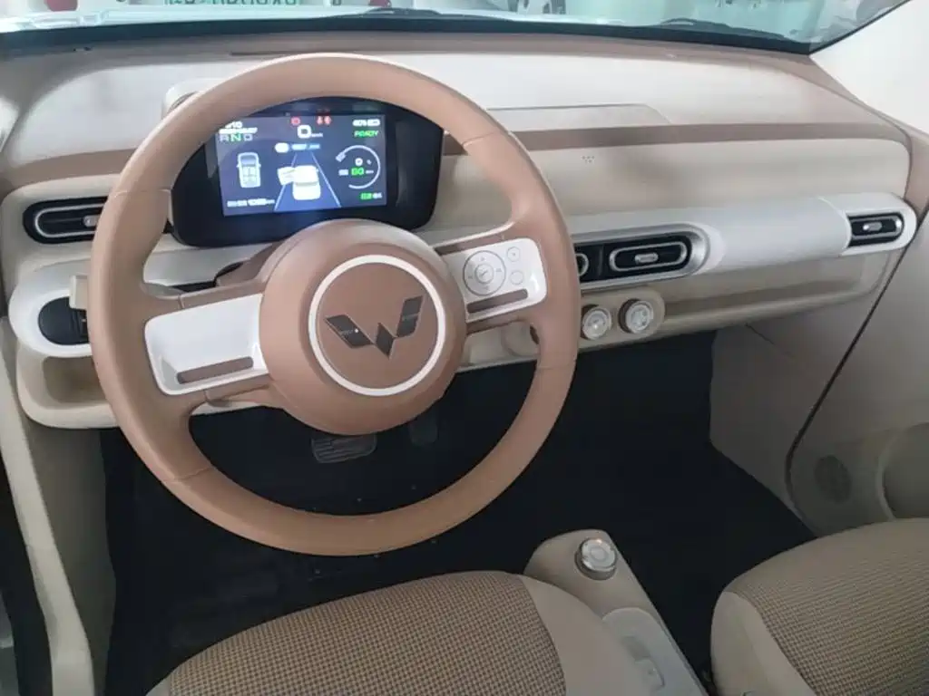 Wuling MINIEV — миниатюра 10