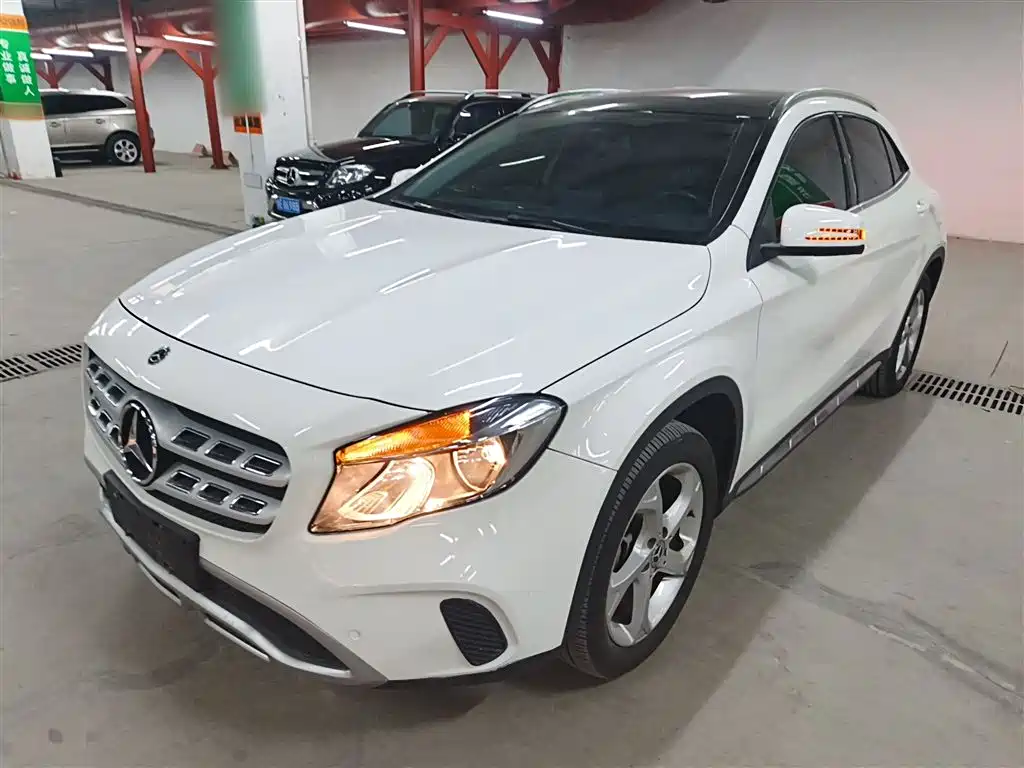 Mercedes-Benz GLA 2017