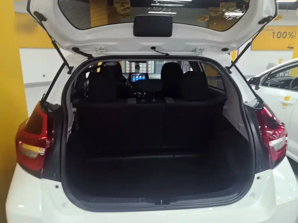 Toyota Vios FS — миниатюра 19