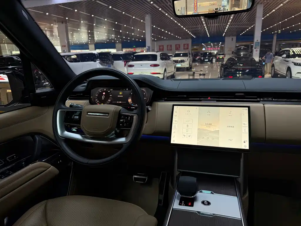 Land Rover Range Rover — миниатюра 10