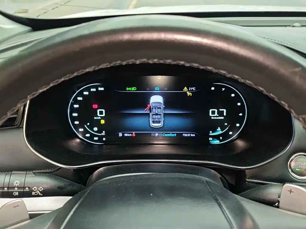 Roewe RX5 MAX — миниатюра 12