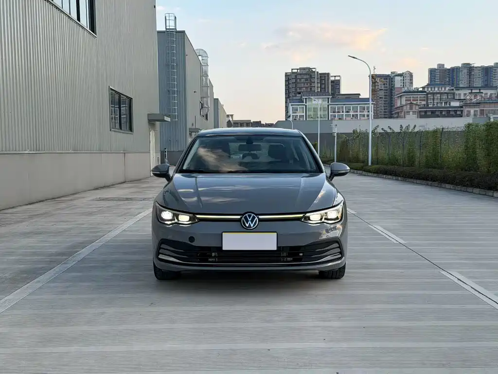 Volkswagen Golf — миниатюра 2