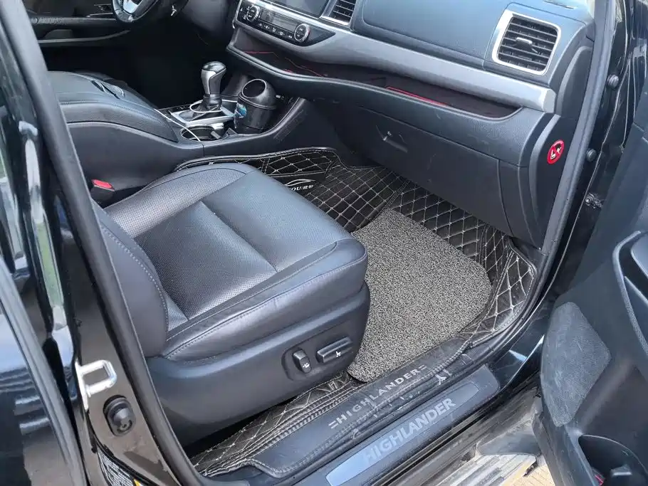 Toyota Highlander — миниатюра 8
