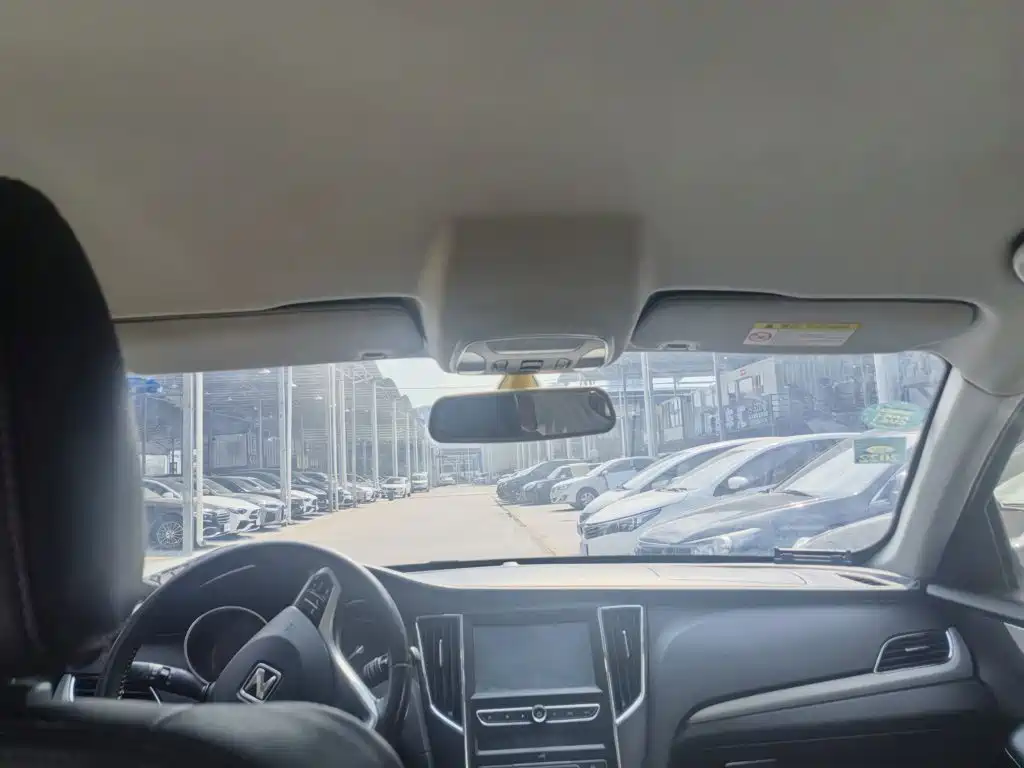Zotye Zotye SR7 — миниатюра 8
