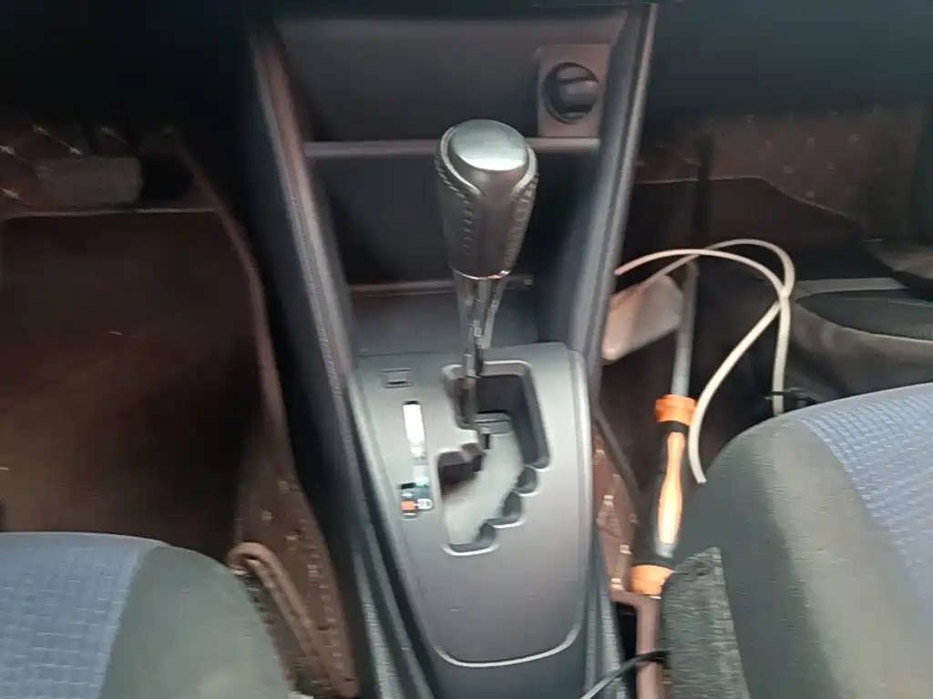 Toyota Yaris L — миниатюра 14