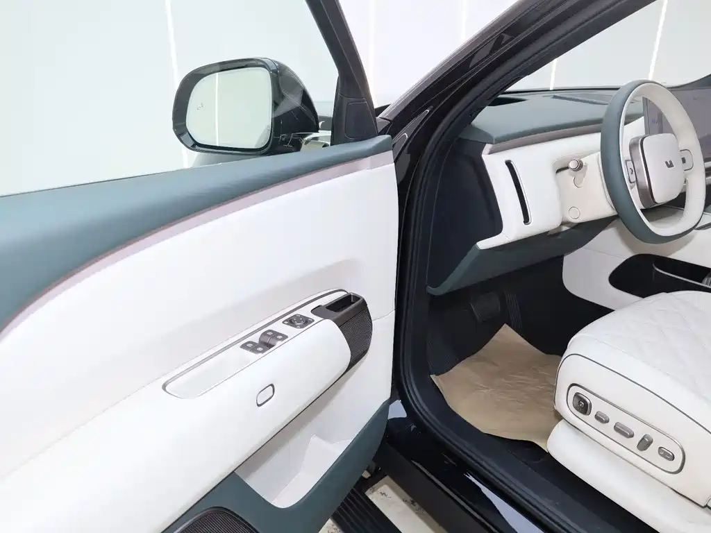 Li Auto Li L9 — миниатюра 9