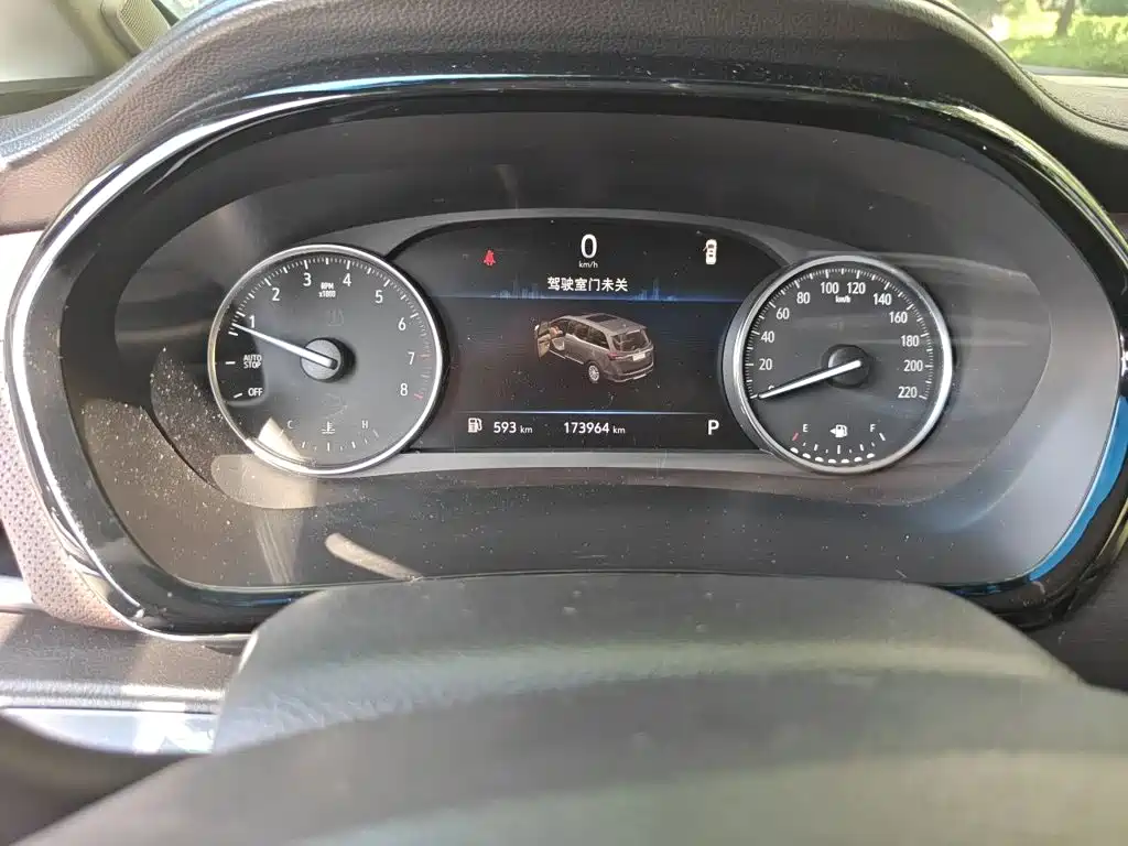 Buick GL8 — миниатюра 13