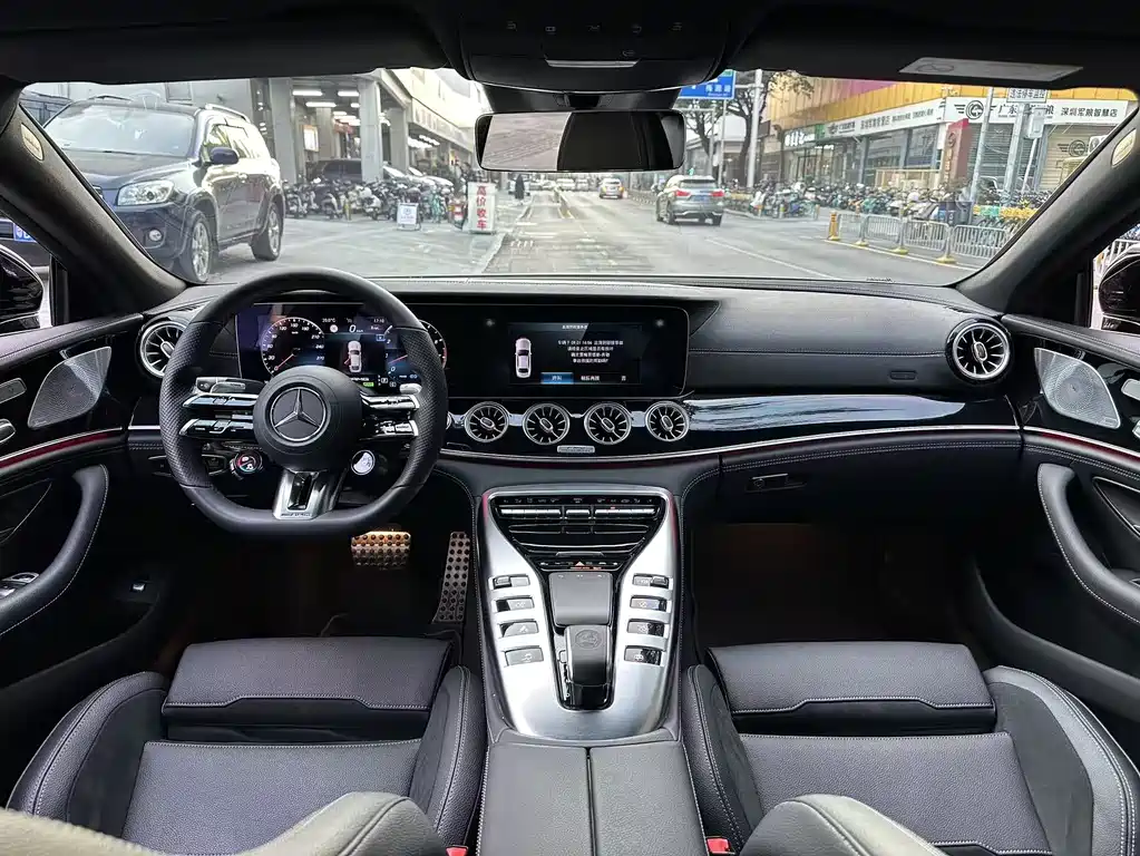 MERCEDES-BENZ AMG GT