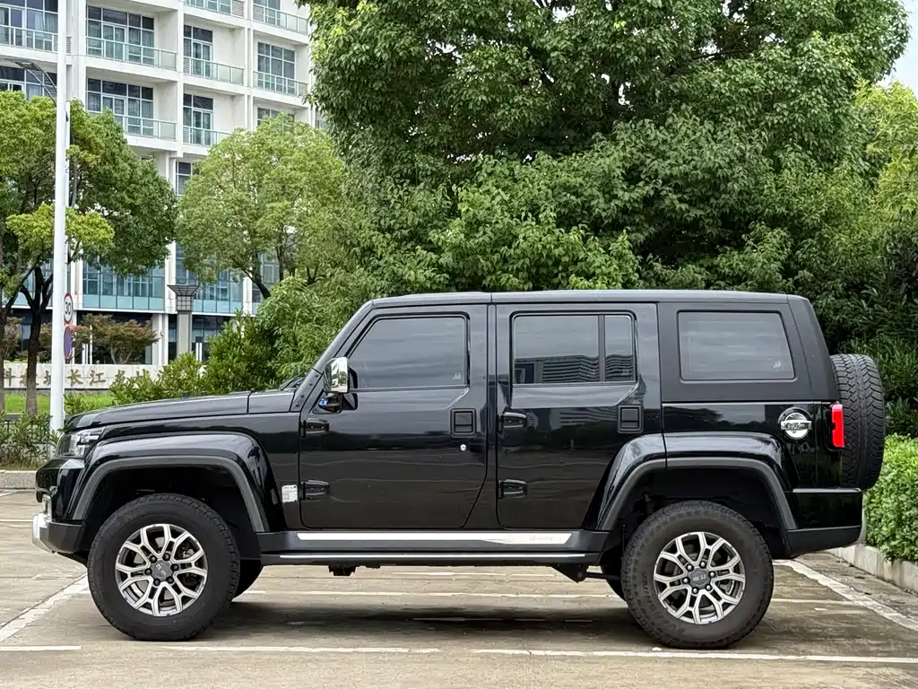 BAIC BJ40 2023 2.0T AT
