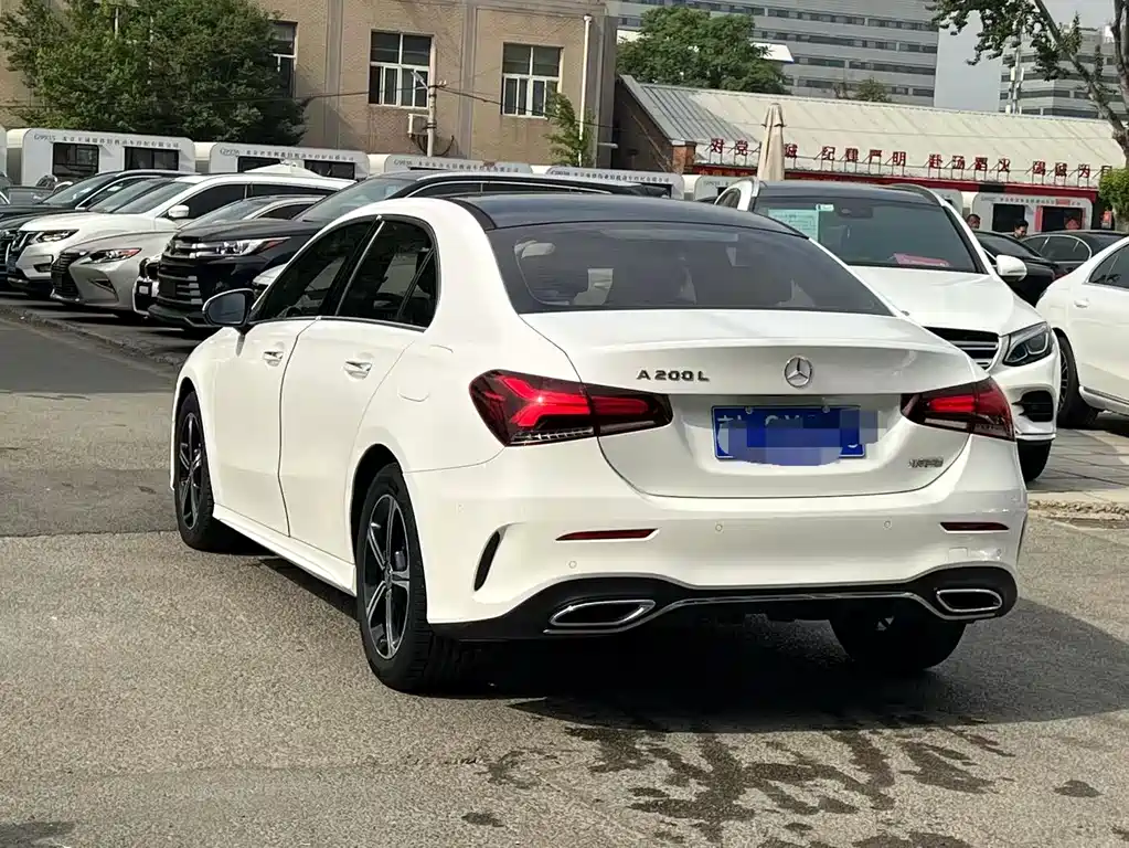 Mercedes-Benz A-Class A 2023 A 200 L Fashion