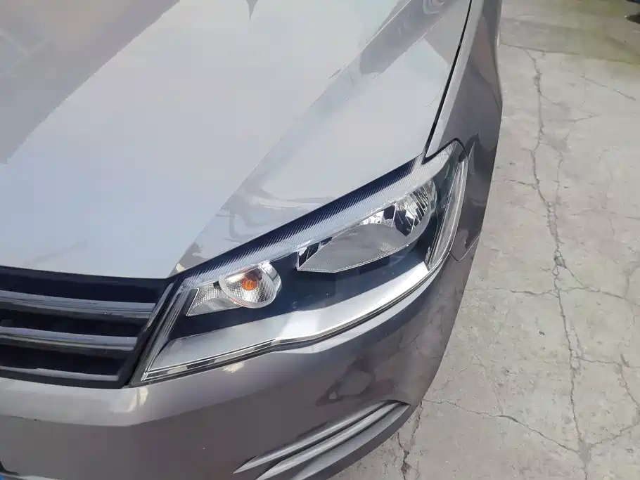 Volkswagen Jetta — миниатюра 5