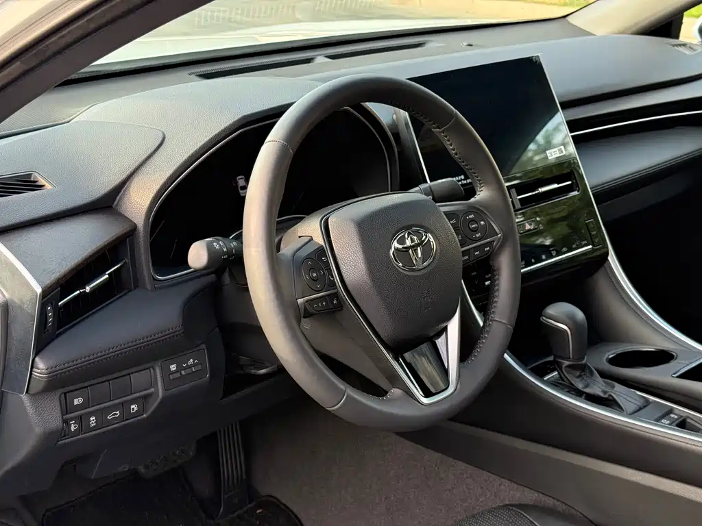 Toyota Avalon 2023 2.0L Luxury