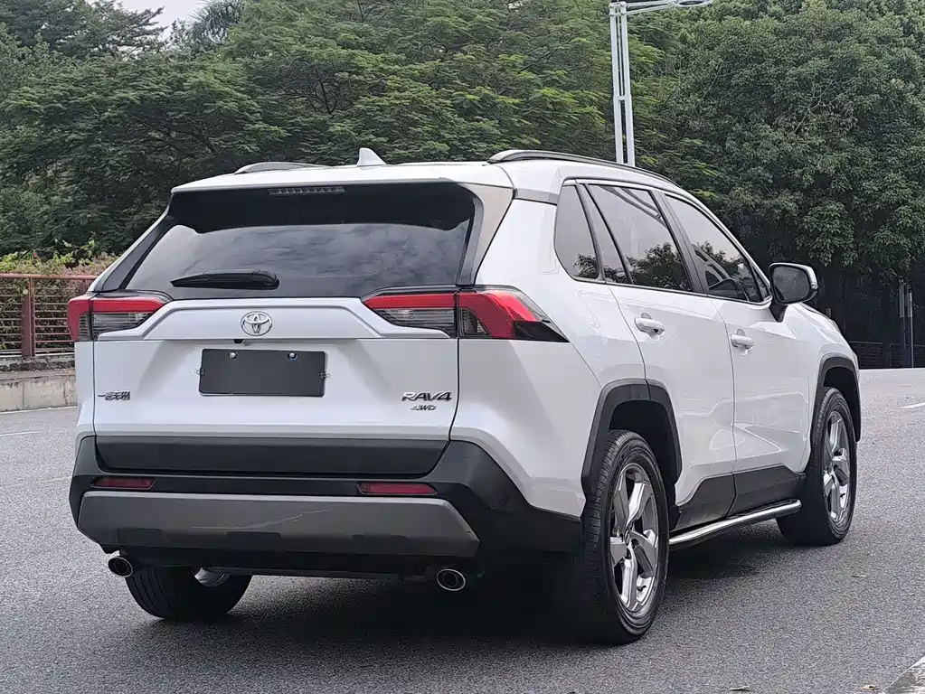 TOYOTA RAV4 RONGFANG