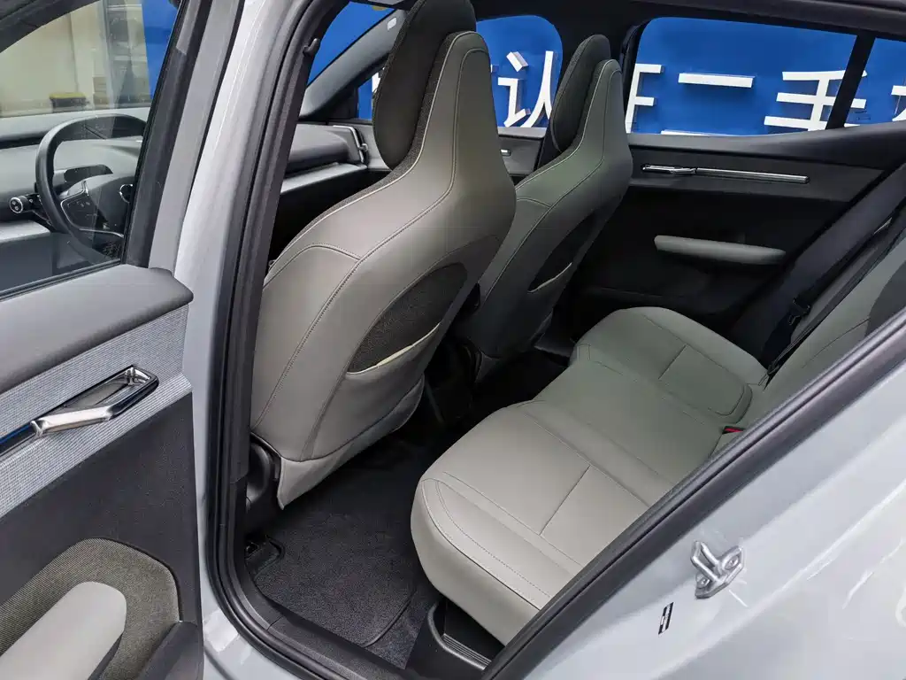 Volvo EX30 — миниатюра 10