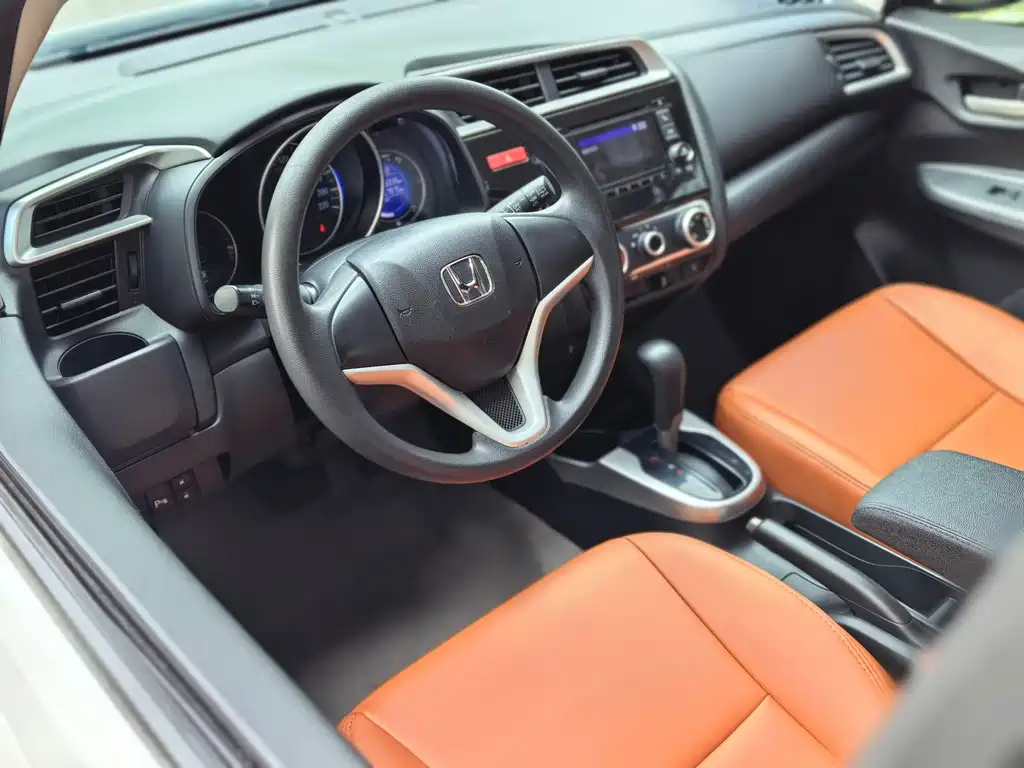 Honda Fit — миниатюра 4