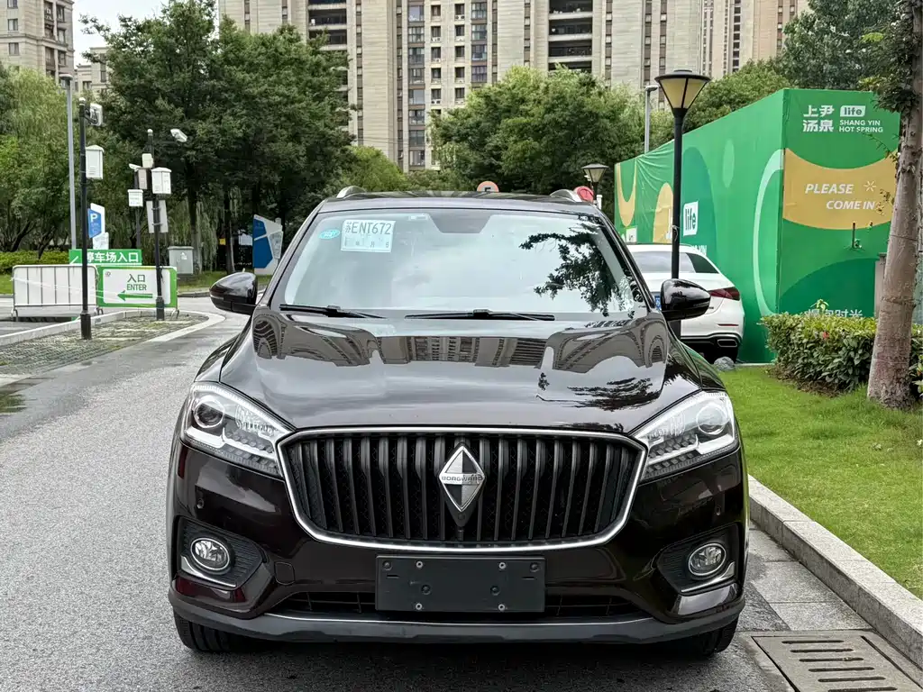 Borgward BX7 — миниатюра 2