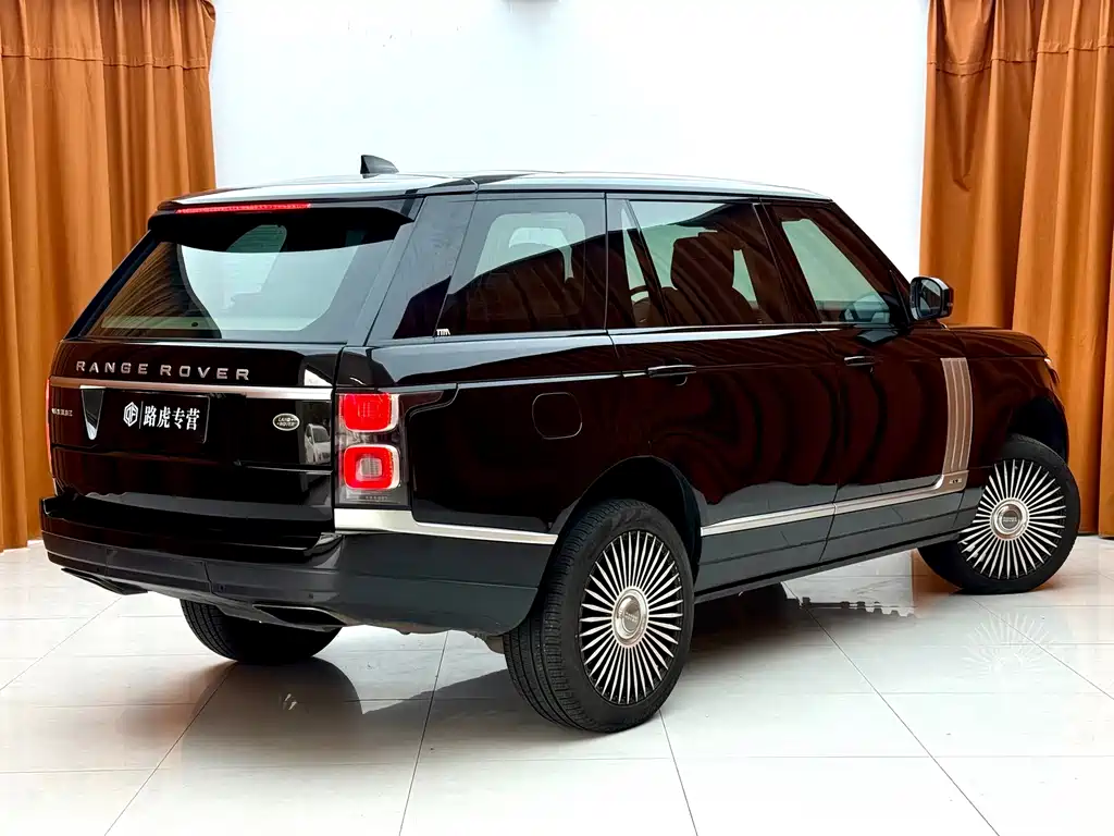 Land Rover Range Rover — миниатюра 4