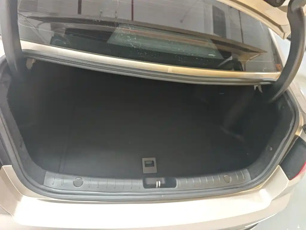 Geely Emgrand GL — миниатюра 19