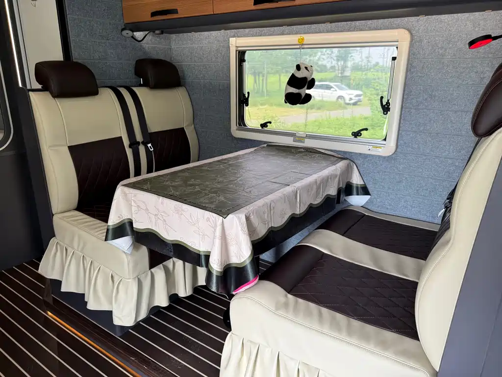 IVECO Ousheng — миниатюра 12