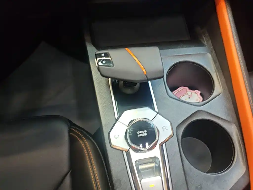Changan UNI-V iDD — миниатюра 14
