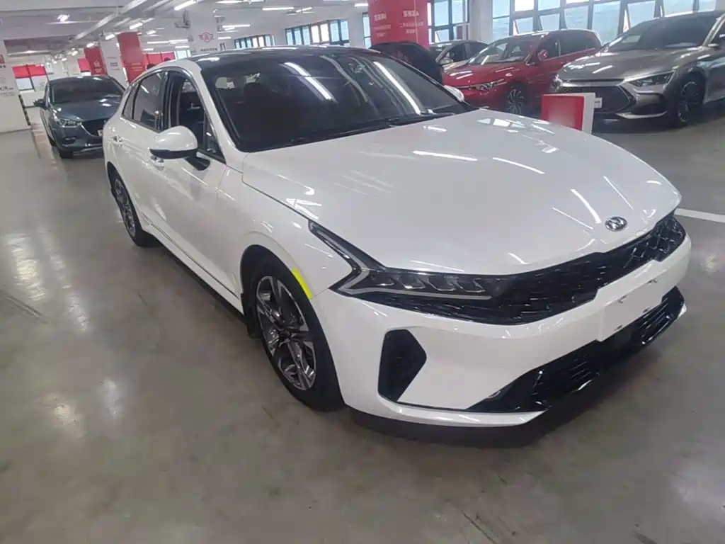 Kia K5 — миниатюра 4