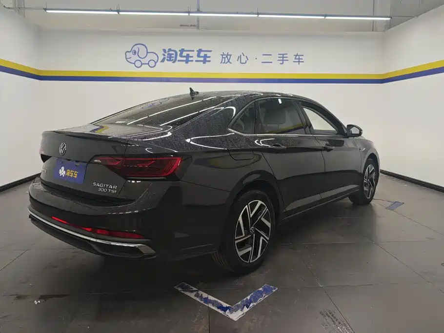 Volkswagen Sagitar — миниатюра 3