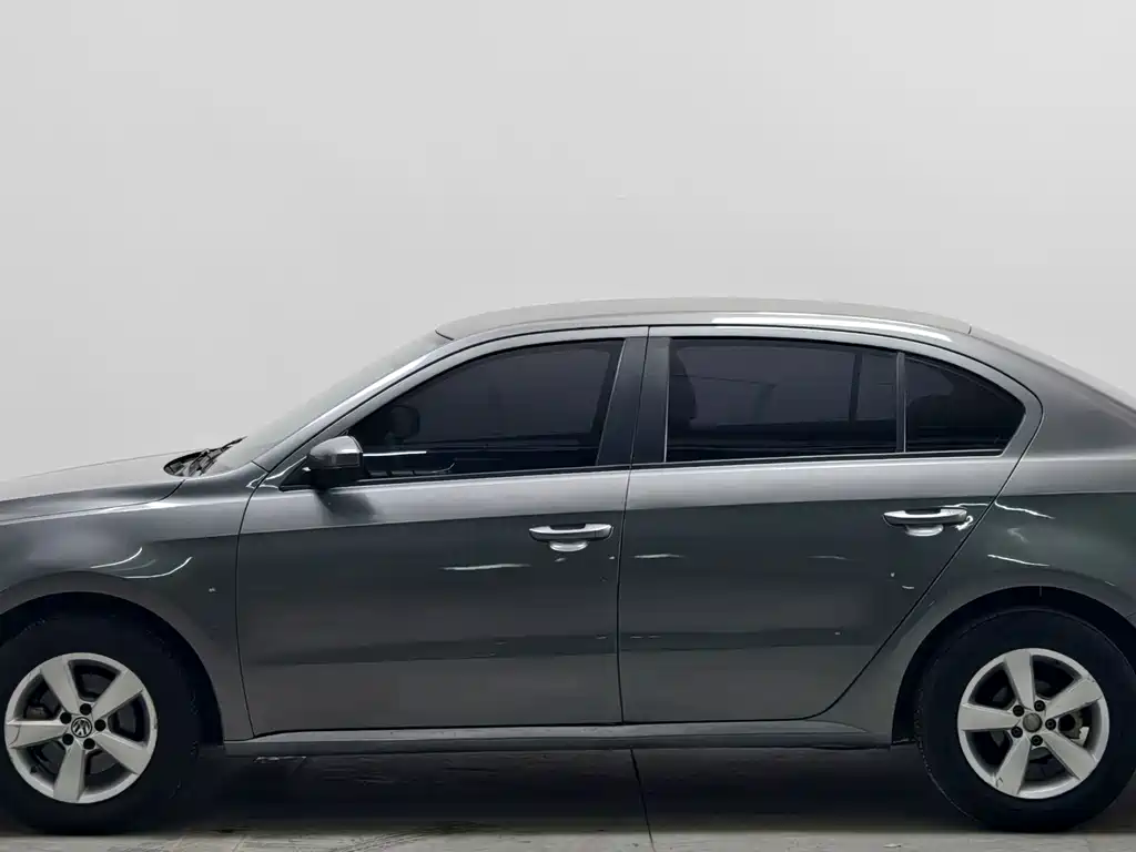 Volkswagen Lavida — миниатюра 7