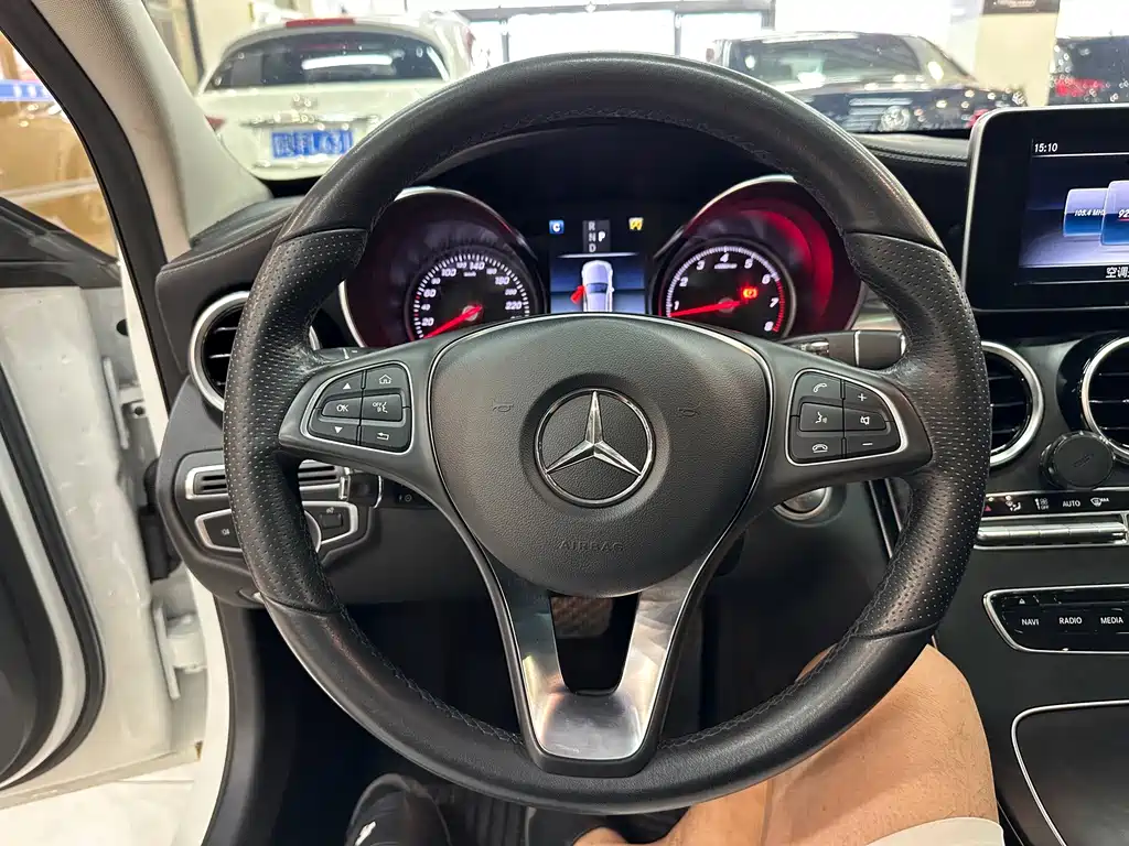 Mercedes-Benz C-Class — миниатюра 18