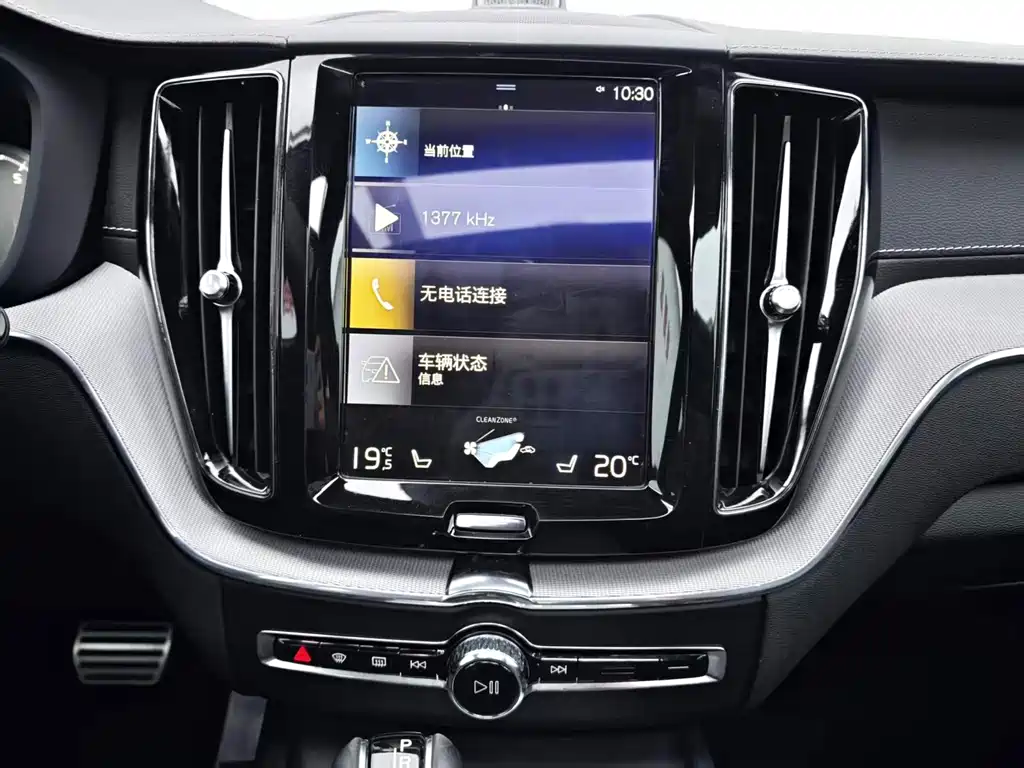 Volvo XC60 — миниатюра 11