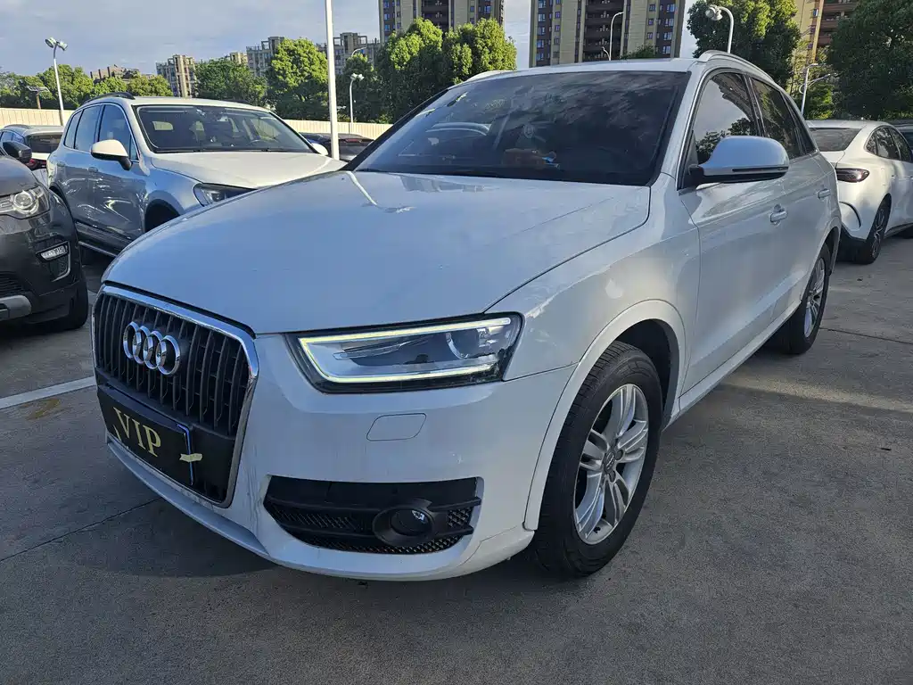 Audi Q3 2015