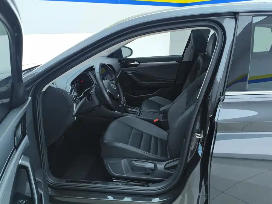 Volkswagen Sagitar — миниатюра 9