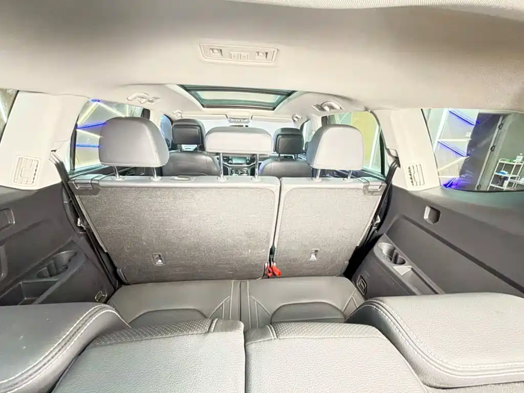 Volkswagen Teramont — миниатюра 4