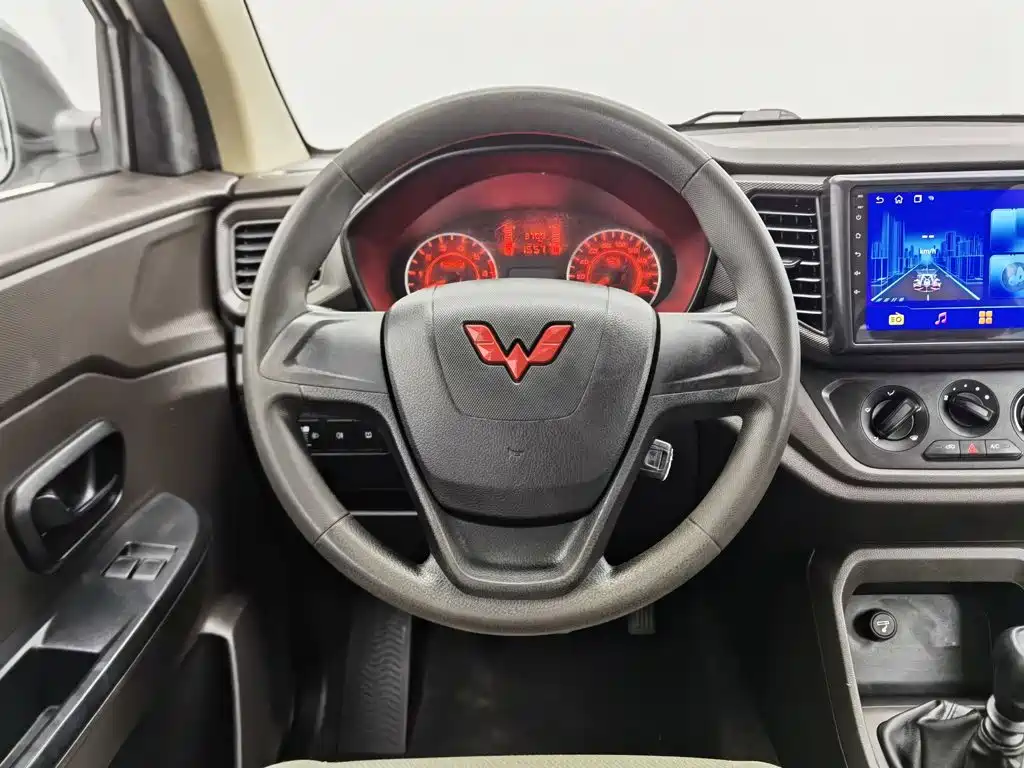 Wuling Hongguang V — миниатюра 11