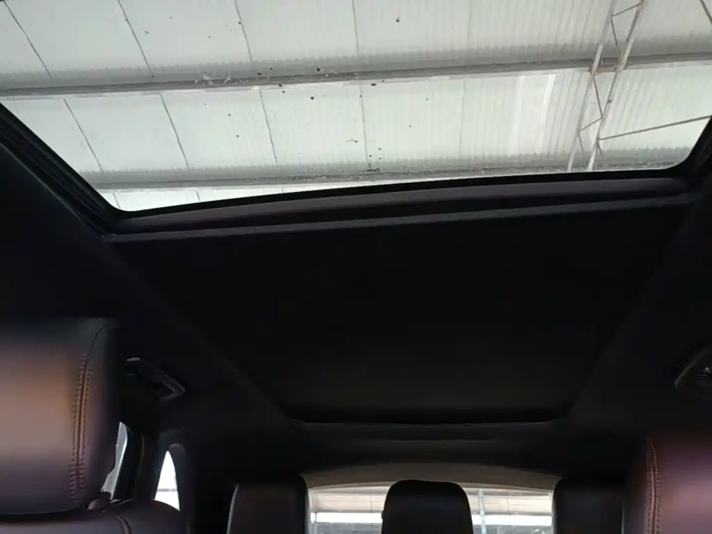 Lincoln MKC — миниатюра 18