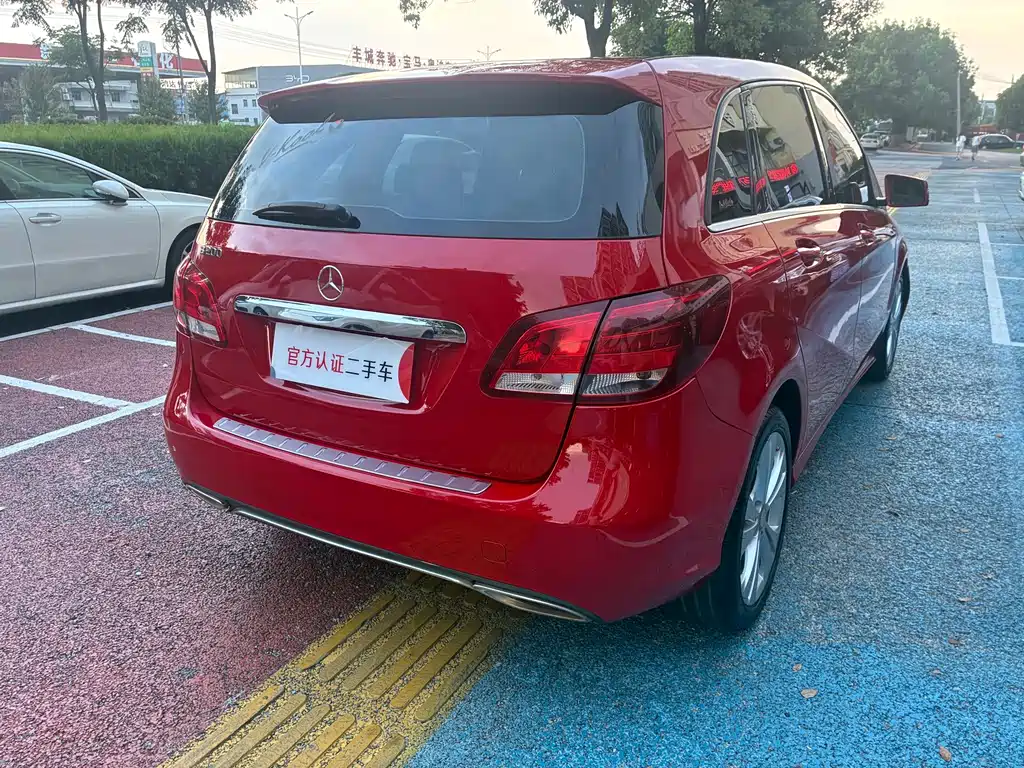 Mercedes-Benz B-Class — миниатюра 10