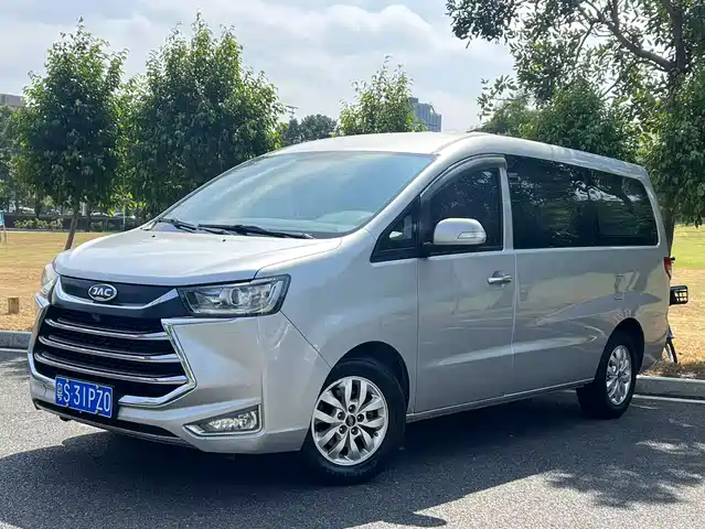 JAC MOTORS RUIFENG M4