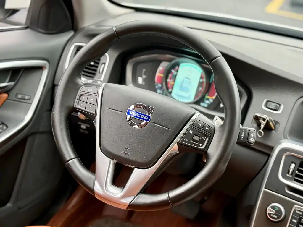 Volvo V60 — миниатюра 17
