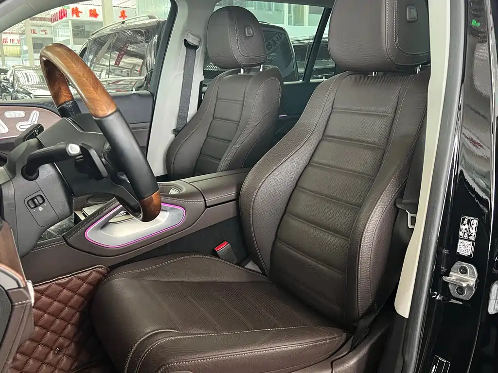 Mercedes-Benz GLS — миниатюра 12
