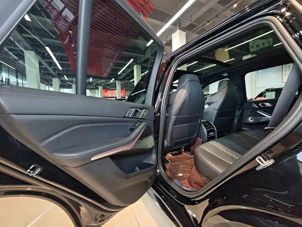 BMW X5 M — миниатюра 28