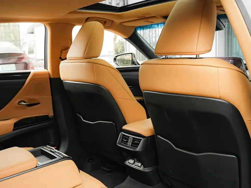 Lexus ES — миниатюра 13