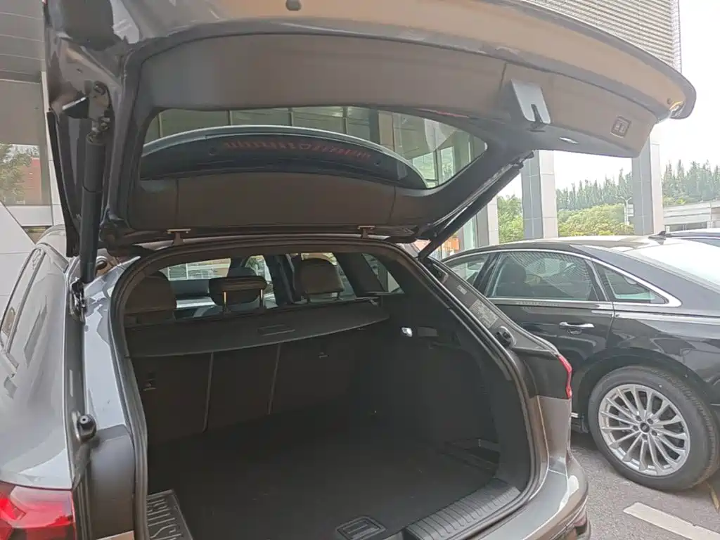 Audi Q6L e-tron — миниатюра 19