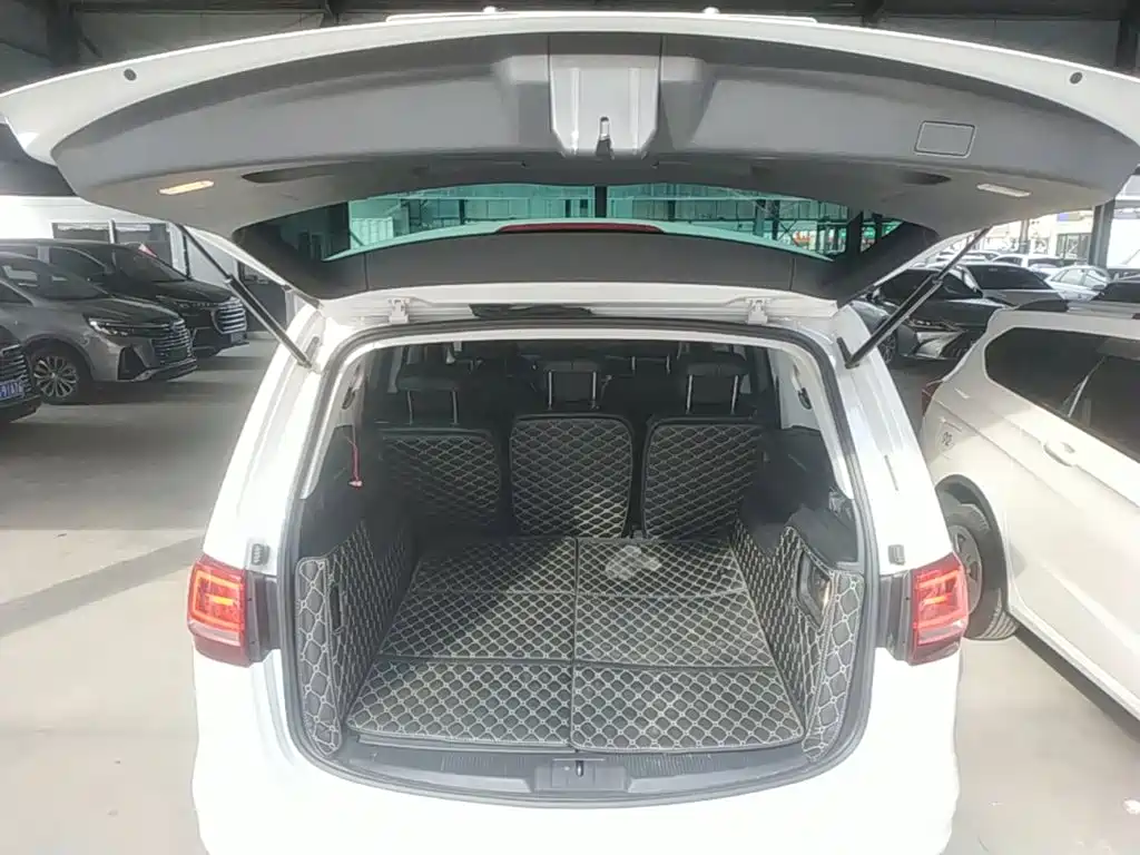 Volkswagen Sharan — миниатюра 19